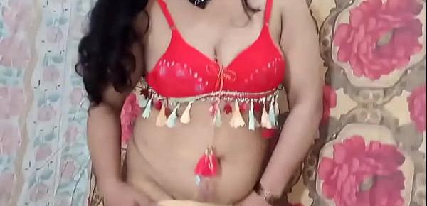 trendsmom in usa beautiful big boobs Erotic Hot Mom sexy dancing, indian big ass bhabi or canadian sister dances in homemade party, hot wife nice boobs and pussy shows body curves in pov style